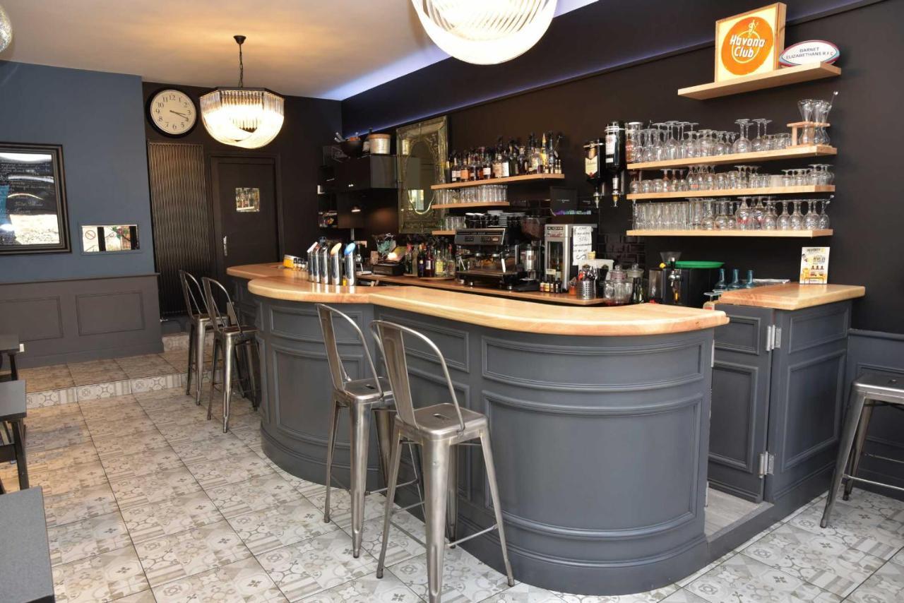 Готель Cafe De Paris Capdenac-Gare Екстер'єр фото